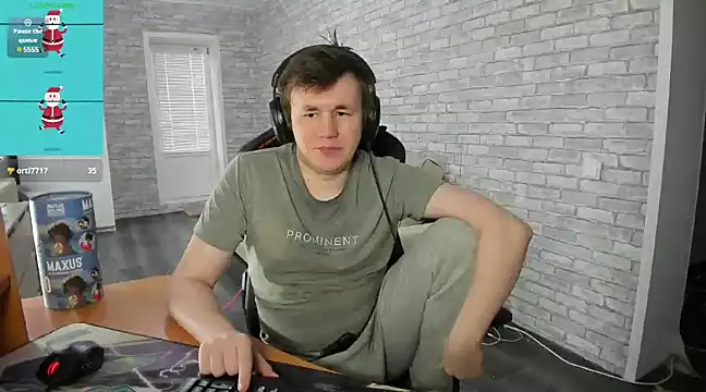 iliaskrislove online show from December 23, 9:05 am