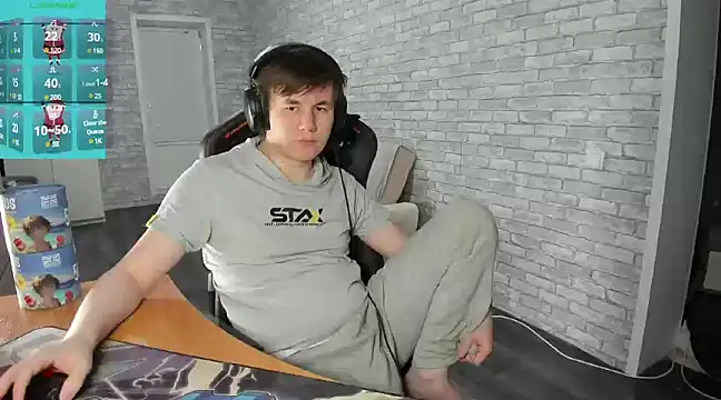 iliaskrislove online show from January 3, 1:03 pm