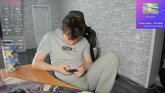iliaskrislove online show from January 7, 6:35 pm