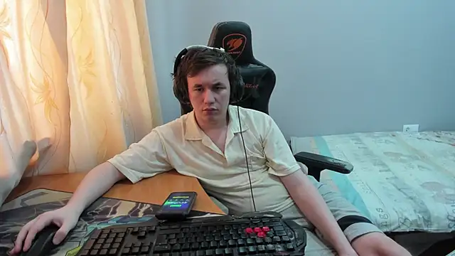 iliaskrislove online show from February 20, 6:19 am