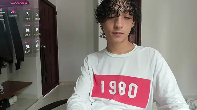 Danni boy online show from November 16, 3:47 pm