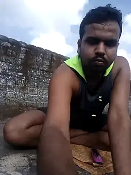 MeFeellove online show from November 5, 7:43 am