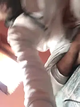 MeFeellove online show from November 14, 9:11 am