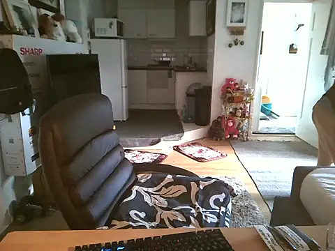 mihaimichael online show from October 24, 9:11 am