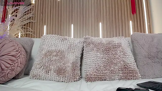 Tayzon Foxxx online show from March 31, 8:43 pm