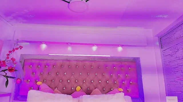 Tayzon Foxxx online show from October 16, 12:57 pm