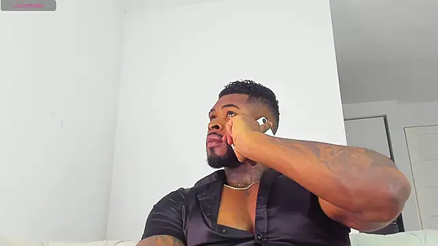 Makonneen online show from February 27, 4:28 pm