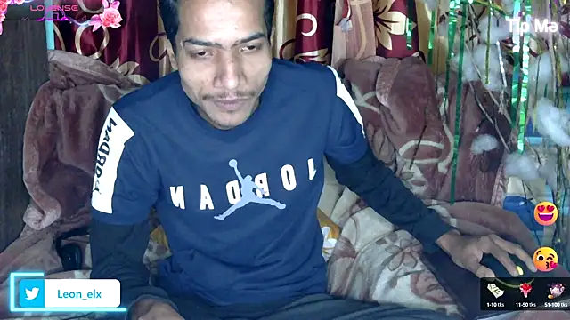 Snapshot of Alex_Suman25 chatting on December 15, 4:48 pm Alex Suman25 online show from December 15, 4:48 pm