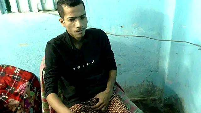 Snapshot of Alex_Suman25 chatting on October 3, 6:24 pm Alex Suman25 online show from October 3, 6:24 pm