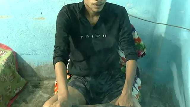 Snapshot of Alex_Suman25 chatting on October 7, 7:29 pm Alex Suman25 online show from October 7, 7:29 pm