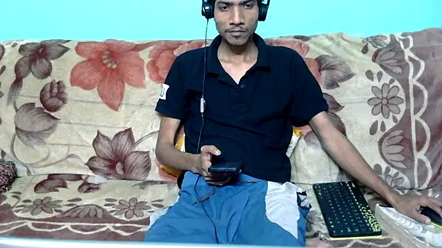 Snapshot of Alex_Suman25 chatting on December 28, 7:33 pm Alex Suman25 online show from December 28, 7:33 pm