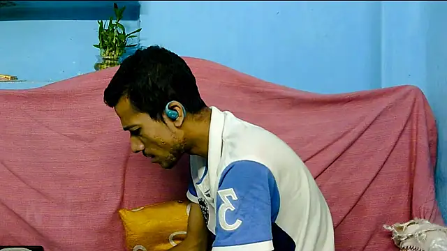 Snapshot of Alex_Suman25 chatting on February 27, 10:37 am Alex Suman25 online show from February 27, 10:37 am
