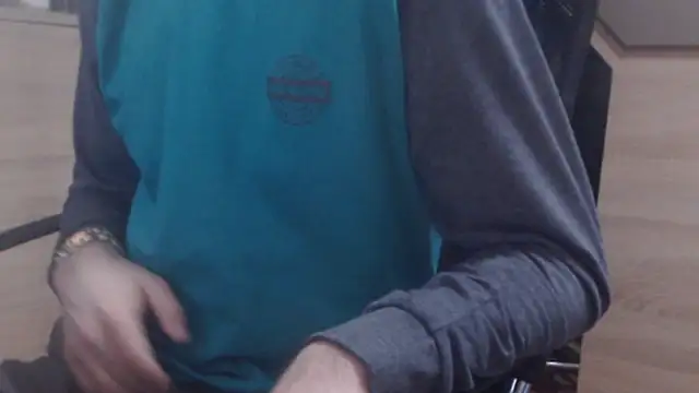 uncutguy01 online show from January 12, 4:40 pm