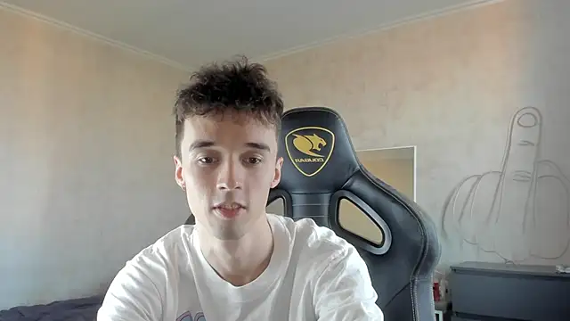Snapshot of MasonWarholl chatting on September 29, 6:56 am MasonWarholl online show from September 29, 6:56 am