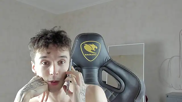 MasonWarholl online show from October 16, 6:38 pm