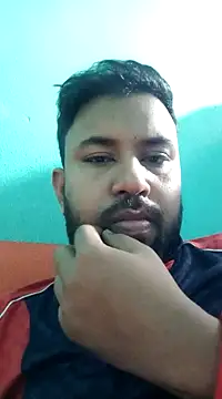 Snapshot of zakly69 chatting on February 19, 12:14 am zakly69 online show from February 19, 12:14 am