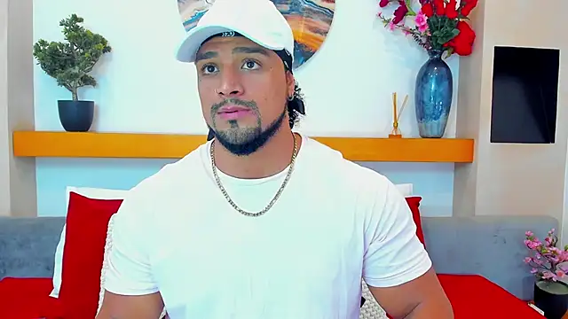 MikeEstevess online show from June 13, 10:07 pm