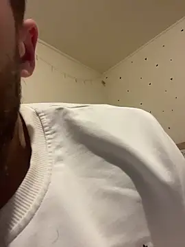 jimmyy  online show from March 18, 4:10 pm