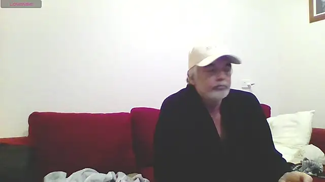 Skoona73 online show from December 5, 12:34 pm