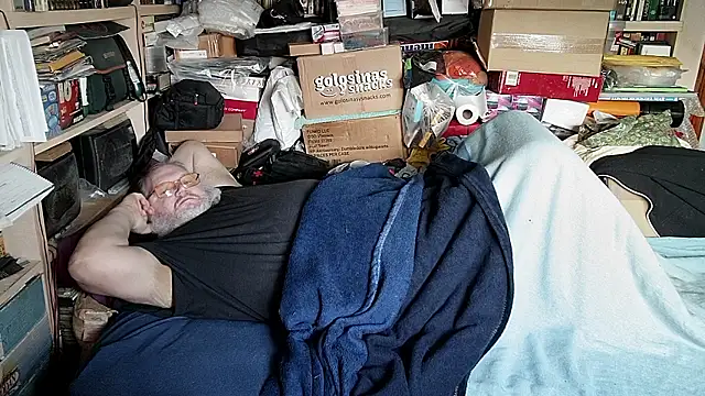 hadeszeuss2 online show from January 13, 3:38 pm