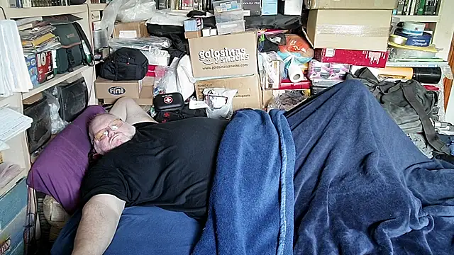 hadeszeuss2 online show from March 20, 3:05 pm