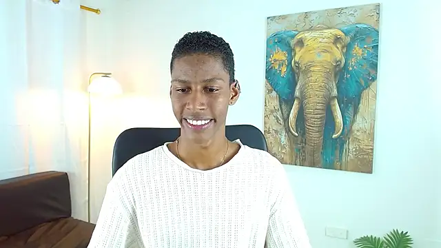 maiki18  online show from October 21, 8:55 pm