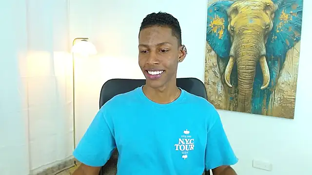 maiki18  online show from October 8, 9:08 pm