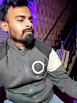 Snapshot of rayhan085 chatting on January 1, 8:15 pm rayhan085 online show from January 1, 8:15 pm