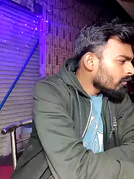 Snapshot of rayhan085 chatting on January 12, 8:47 pm rayhan085 online show from January 12, 8:47 pm