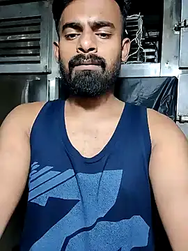 Snapshot of rayhan085 chatting on January 1, 10:11 am rayhan085 online show from January 1, 10:11 am