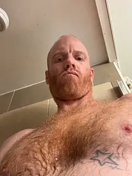 DaddysLilPuppet online show from April 16, 2:33 am