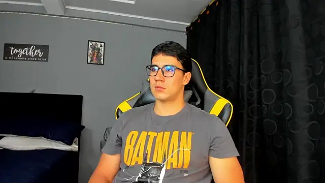 owengray2n online show from September 29, 1:15 am