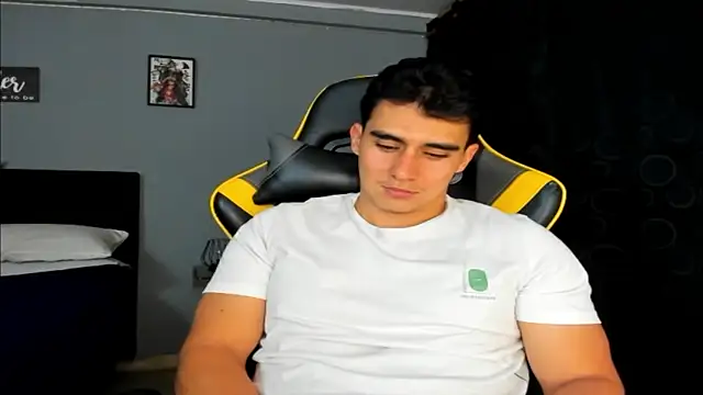 owengray2n online show from October 11, 3:10 am