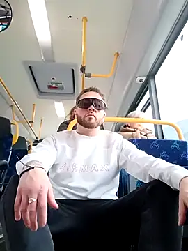 1ninefellababy online show from March 9, 12:53 pm