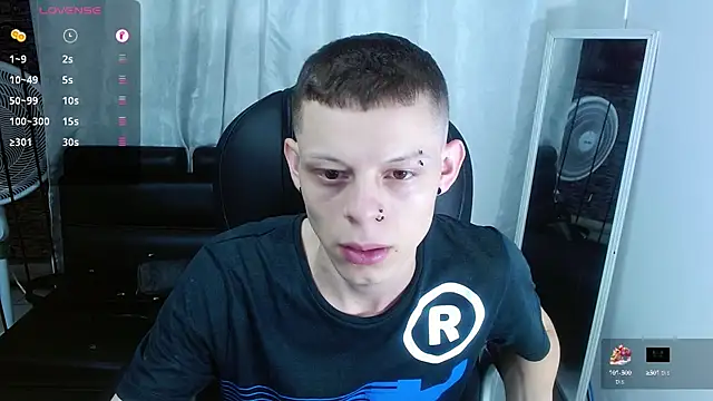 Snapshot of Matthew_Boy_ chatting on March 14, 10:25 pm Matthew Boy  online show from March 14, 10:25 pm