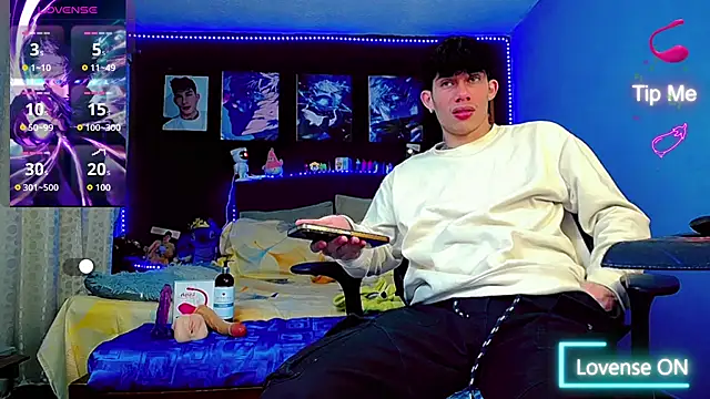 thiagomurphyy online show from October 14, 4:19 am