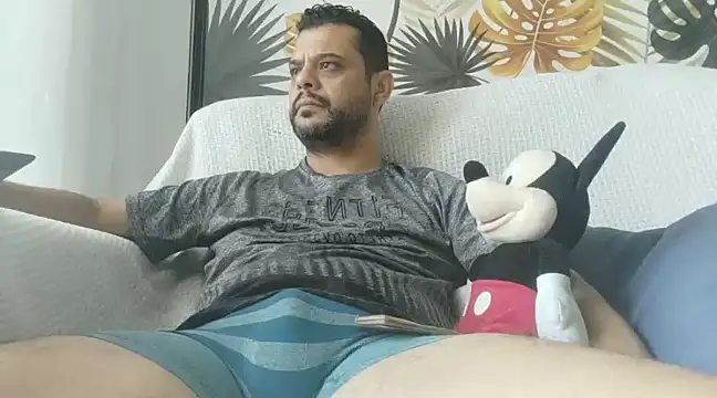 HornyBeachBoyBR online show from February 10, 1:55 pm