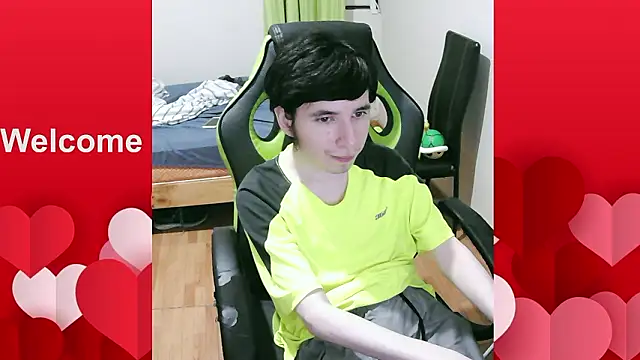 Twink martinboy online show from February 2, 1:04 am