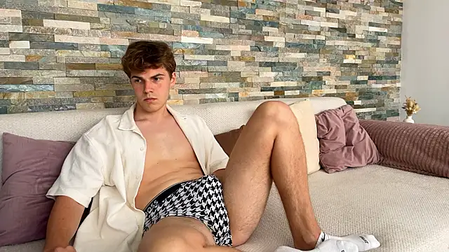 dymonted online show from February 9, 12:21 pm