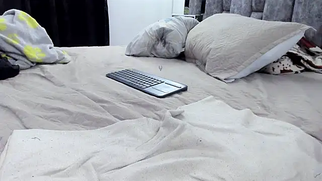 MalconStonne online show from October 3, 3:00 am