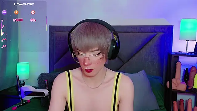 Sammy Russell online show from April 13, 6:14 am