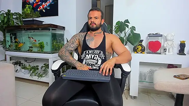 Johnnygrayson1 online show from October 7, 11:42 pm