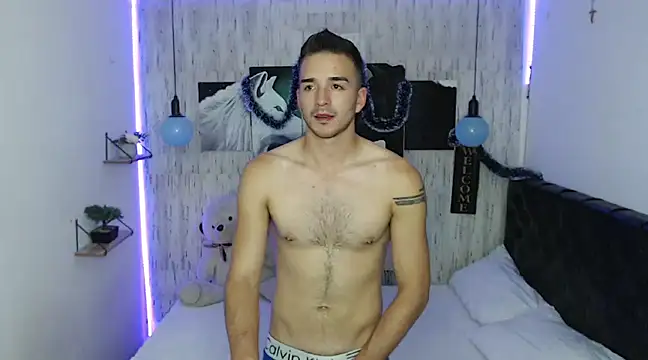 tommycash 777 online show from December 4, 3:37 am