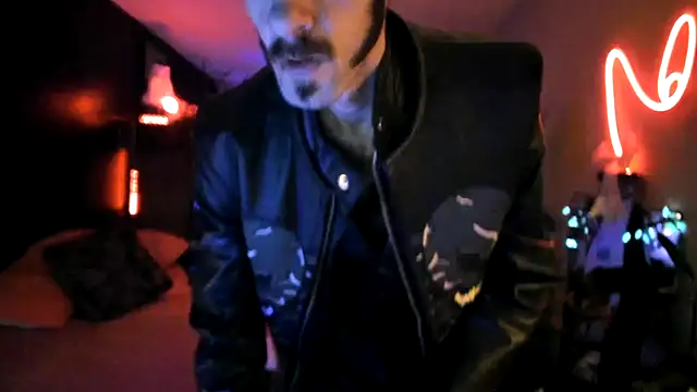 leatherz69 online show from December 6, 1:29 am