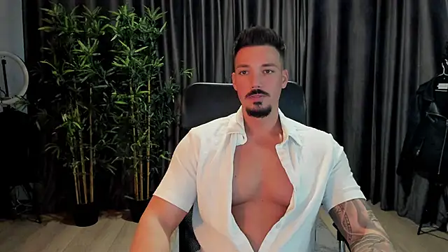 Snapshot of HaydenSpearss chatting on December 2, 12:16 pm HaydenSpearss online show from December 2, 12:16 pm