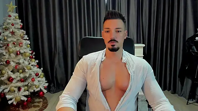 Snapshot of HaydenSpearss chatting on December 15, 7:35 am HaydenSpearss online show from December 15, 7:35 am