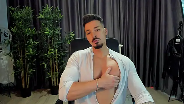 Snapshot of HaydenSpearss chatting on March 16, 7:48 am HaydenSpearss online show from March 16, 7:48 am