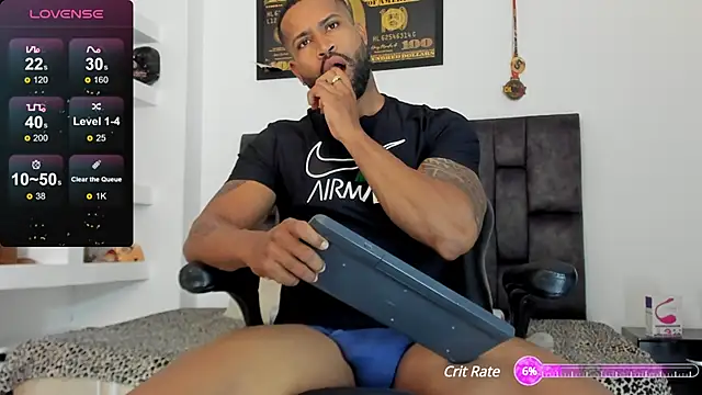 MattRodriguez9 online show from December 8, 2:52 pm