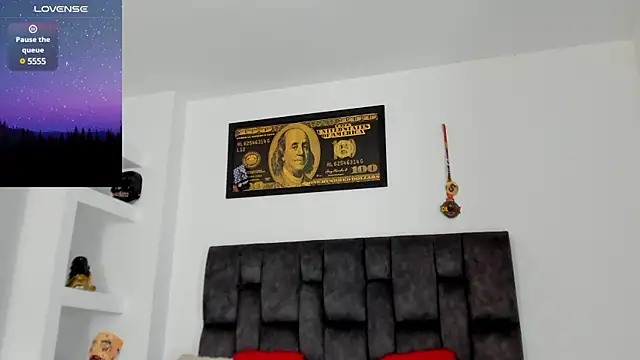 MattRodriguez9 online show from December 3, 8:39 pm