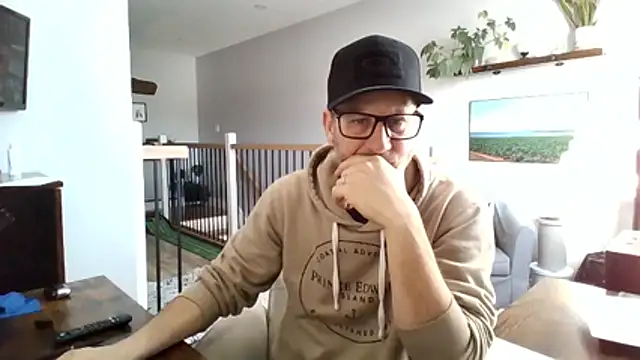 Bigdicktrav902 online show from March 9, 1:05 pm